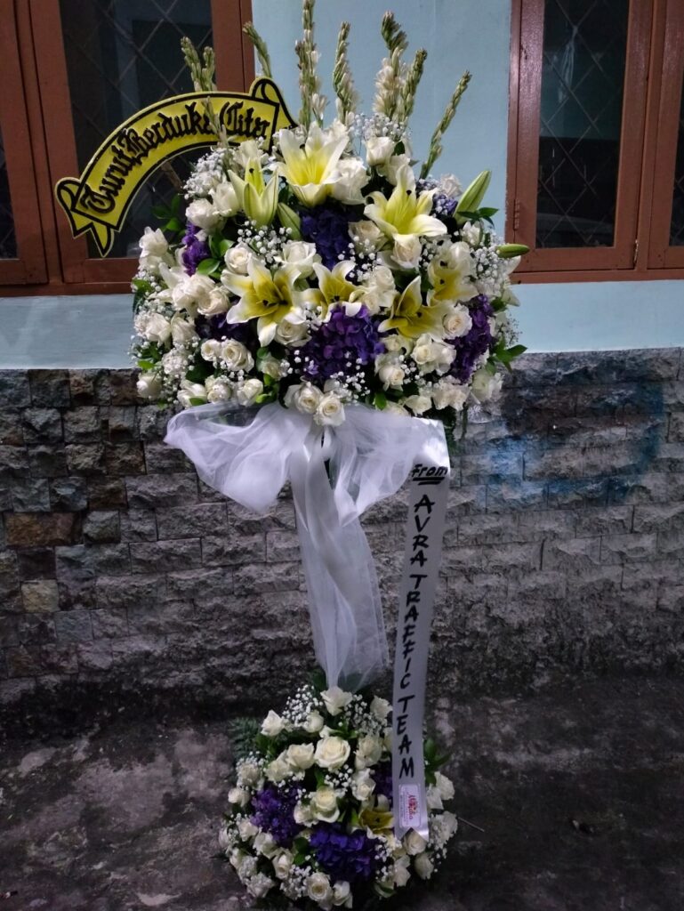 Bunga Standing Online Di Jakarta Barat